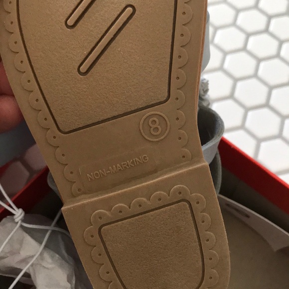 NIB Cat & Jack toddler silver sandals with tassels - Picture 6 of 6